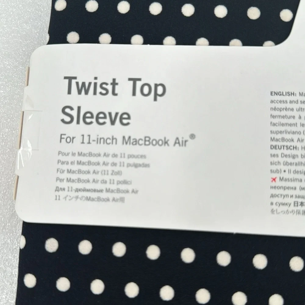 Built twist top sleeve for 11 inch MacBook Air black white polkadots apple